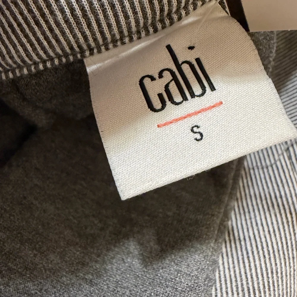 CAbi gray zip